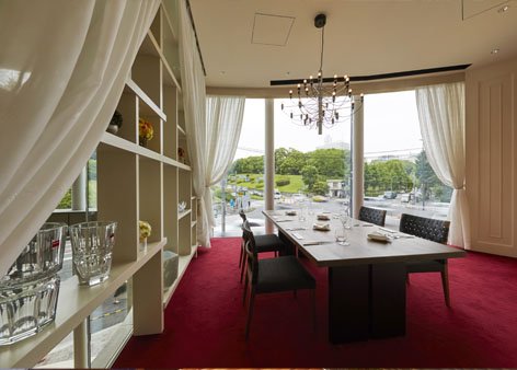 東京駅を見下ろせる披露宴会場